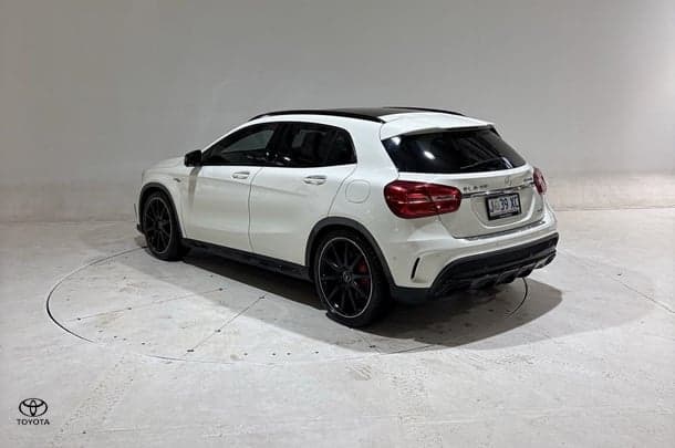 2015 Mercedes-Benz GLA-Class GLA45 AMG in White