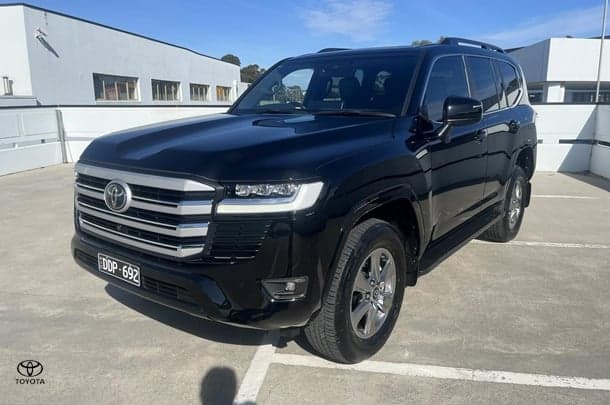 2024 Toyota Landcruiser VX in Black