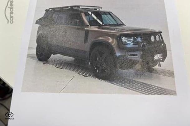 2023 Land Rover Defender 110 D300 X-Dynamic SE in Other