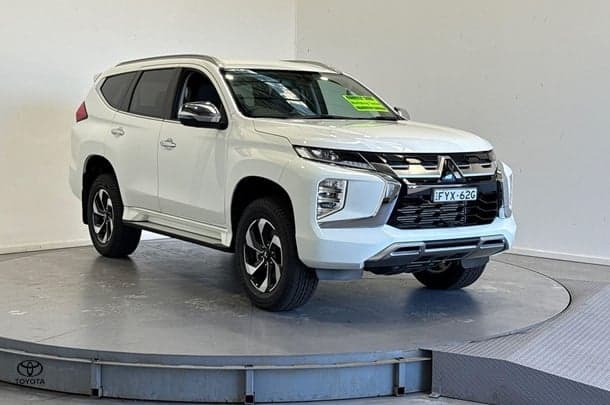 2024 Mitsubishi Pajero Sport GLS in White