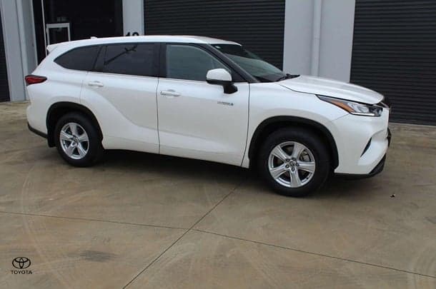 2021 Toyota Kluger GX AWD in White