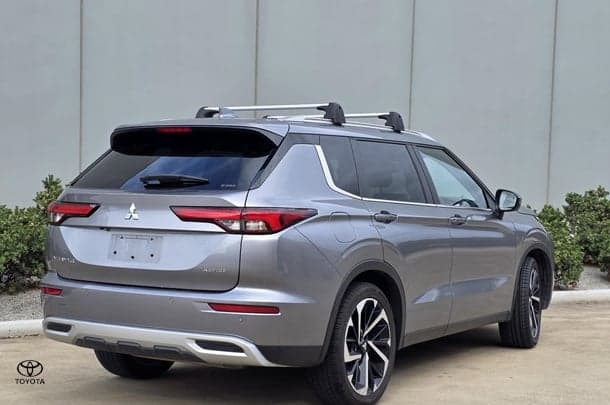 2023 Mitsubishi Outlander Aspire in Grey