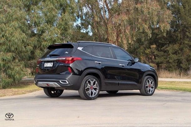 2022 Kia Seltos GT-Line in Black