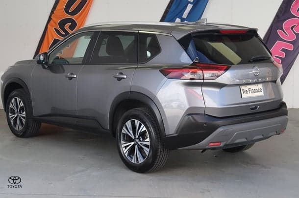 2024 Nissan X-TRAIL ST-L in Silver
