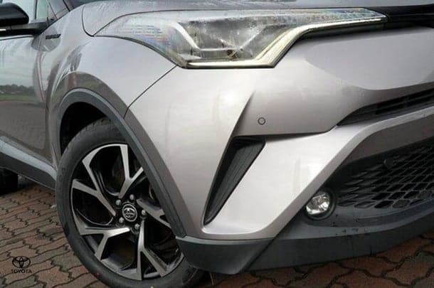 2019 Toyota C-HR Base in Grey