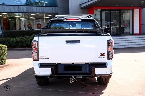2022 Isuzu D-MAX X-TERRAIN in White