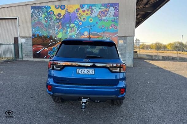 2026 Ford Everest Sport in Black