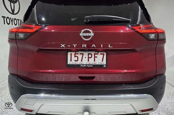 2023 Nissan X-TRAIL Ti in Red