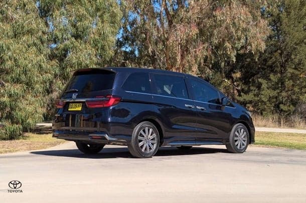 2021 Honda Odyssey Vi LX7 in Black
