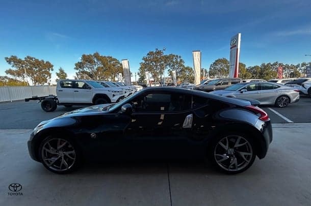 2014 Nissan 370Z Base in Black