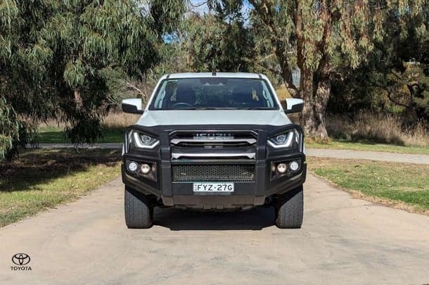 2023 Isuzu D-MAX LS-M in White