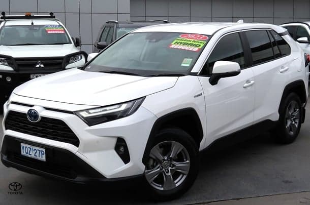 2023 Toyota RAV4 GX in White