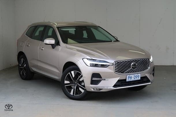 2025 Volvo XC60 Plus B5 Bright in Other