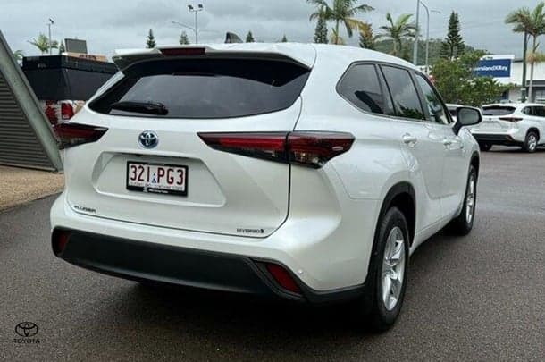 2024 Toyota Kluger GX in White