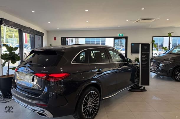 2024 Mercedes-Benz GLC-Class GLC300 in Grey