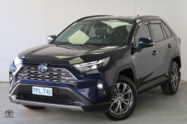 2022 Toyota RAV4 GXL in Blue
