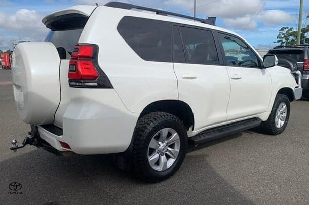 2017 Toyota Landcruiser Prado GXL in White