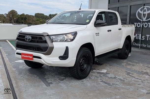 2020 Toyota Hilux SR in White