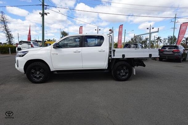 2022 Toyota Hilux SR in White