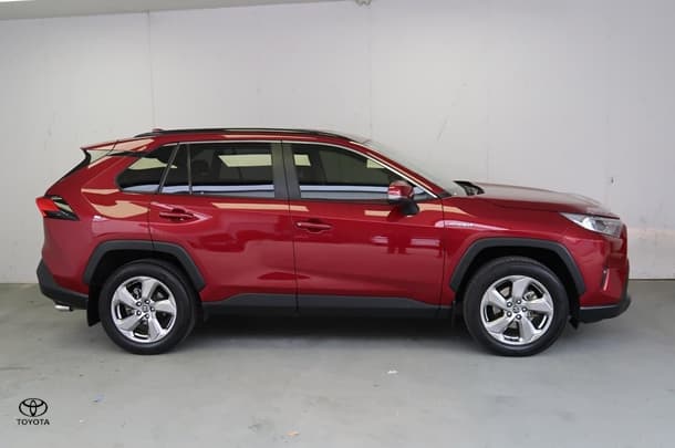 2019 Toyota RAV4 GXL in Red
