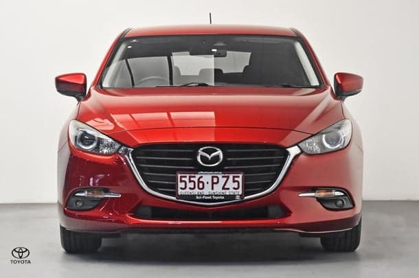 2018 Mazda 3 Maxx Sport in Red