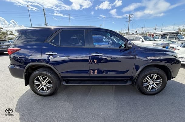 2022 Toyota Fortuner GXL in Blue