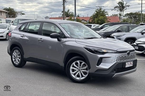 2025 Toyota Corolla Cross GX in Silver