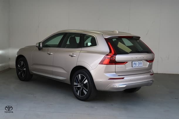 2025 Volvo XC60 Plus B5 Bright in Other
