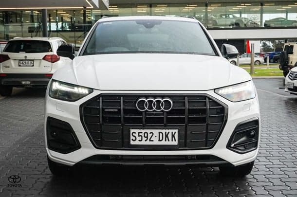 2024 Audi Q5 45 TFSI Sport in White