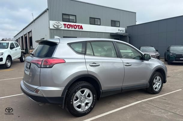 2017 Toyota RAV4 GX in Silver