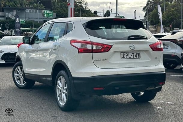 2017 Nissan QASHQAI N-TEC in White
