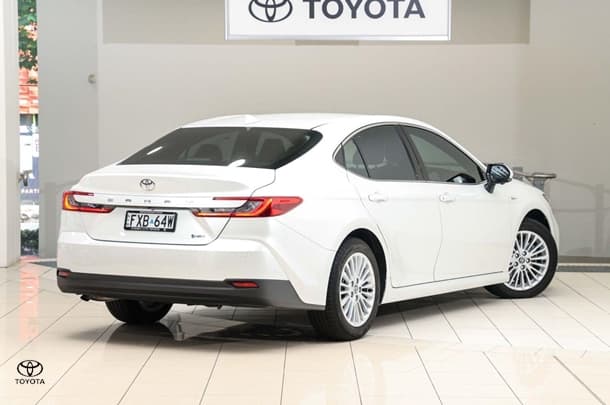 2025 Toyota Camry Ascent Sport in White