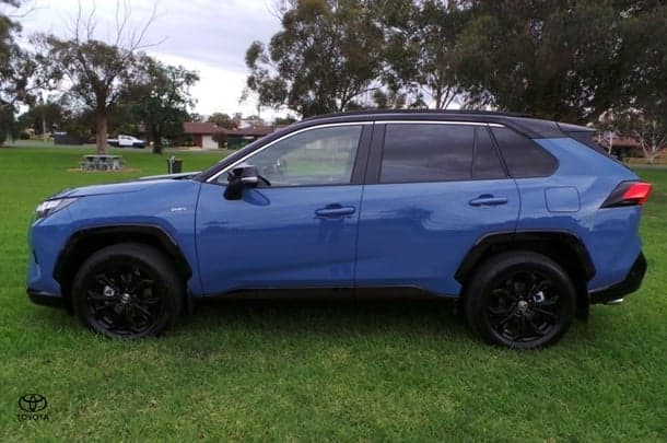 2025 Toyota RAV4 XSE in Blue