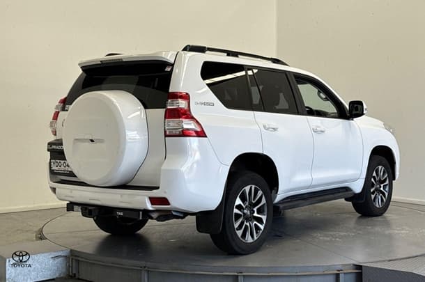 2015 Toyota Landcruiser Prado GXL in White