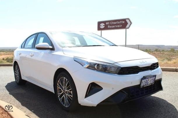 2023 Kia Cerato Sport in White
