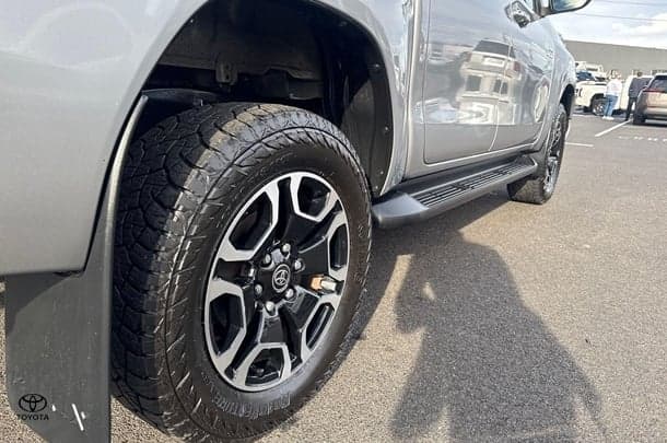 2023 Toyota Hilux SR5 in Silver