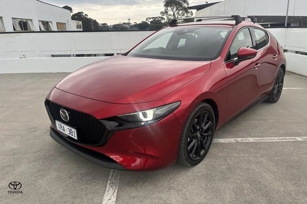2020 Mazda 3 G25 Astina in Red
