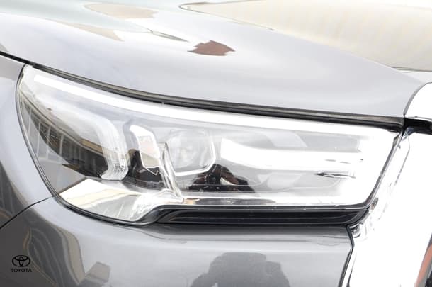 2021 Toyota Hilux SR5 in Grey