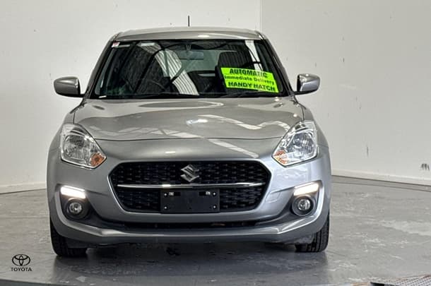 2023 Suzuki Swift GL in Silver