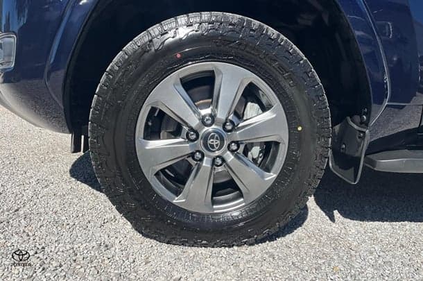 2022 Toyota Landcruiser Sahara in Blue