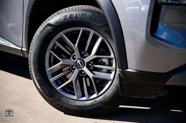 2024 Nissan X-TRAIL ST in Grey
