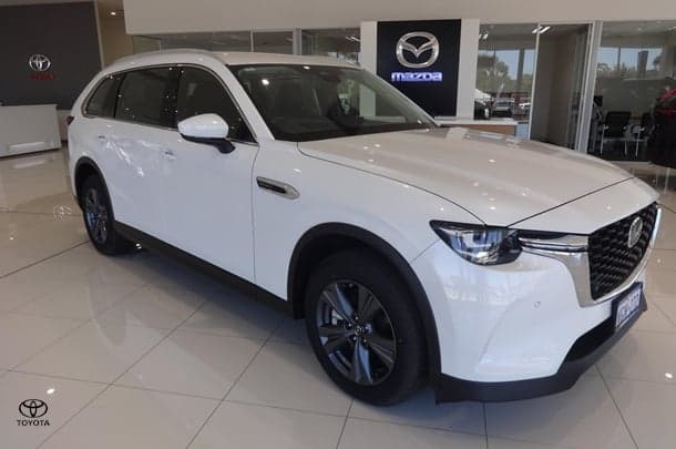2024 Mazda CX-80 G40e Touring in White