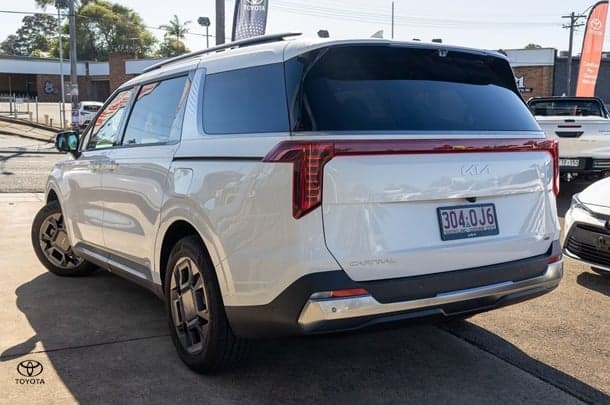 2025 Kia Carnival GT-Line HEV in Snow White Pearl (Swp)