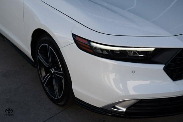 2024 Honda Accord e:HEV RS in Platinum White