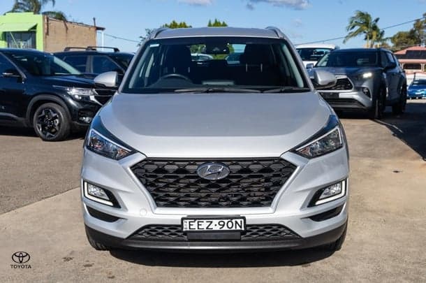 2019 Hyundai Tucson Active in Platinum Silver