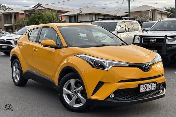 2019 Toyota C-HR Base in Yellow
