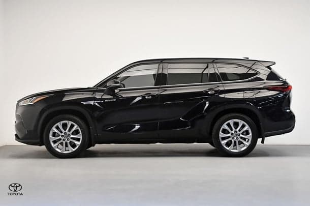 2024 Toyota Kluger AWD GRANDE in Black