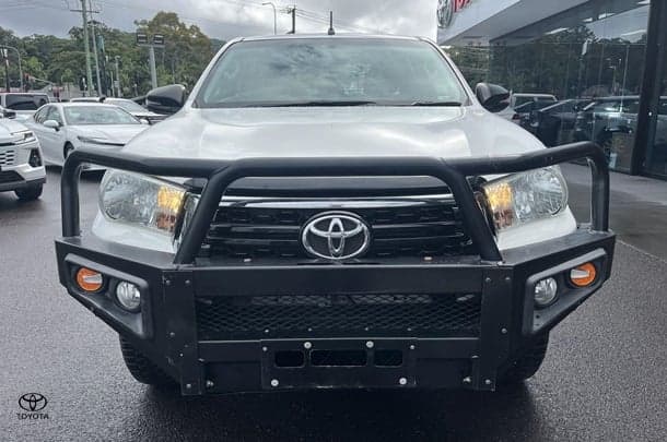 2019 Toyota Hilux SR in White