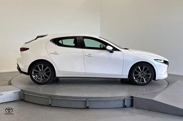 2020 Mazda 3 G20 Evolve in White