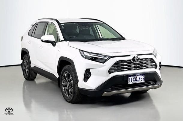 2025 Toyota RAV4 GXL AWD in White